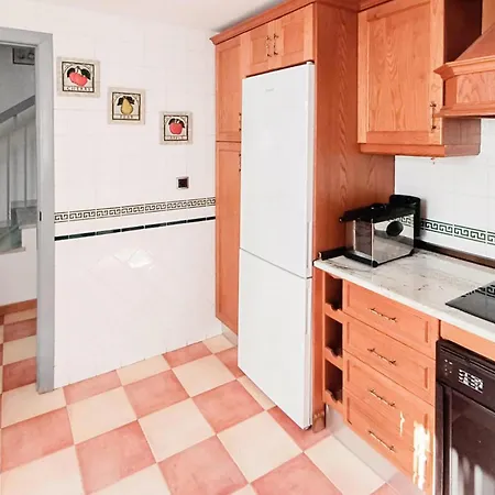4 Bedroom Awesome In * Salobrena
