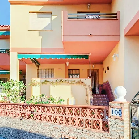 Holiday home 4 Bedroom Awesome In