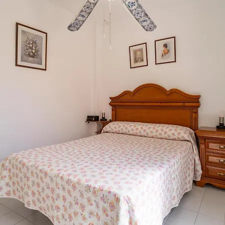 4 Bedroom Awesome In * Salobrena