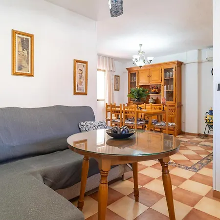 Holiday home 4 Bedroom Awesome In